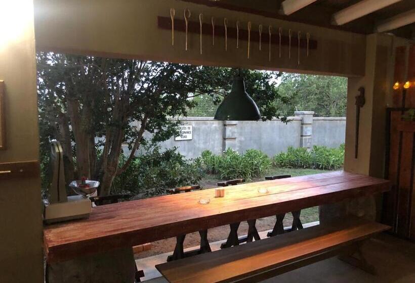 Colenso Lodge B&b