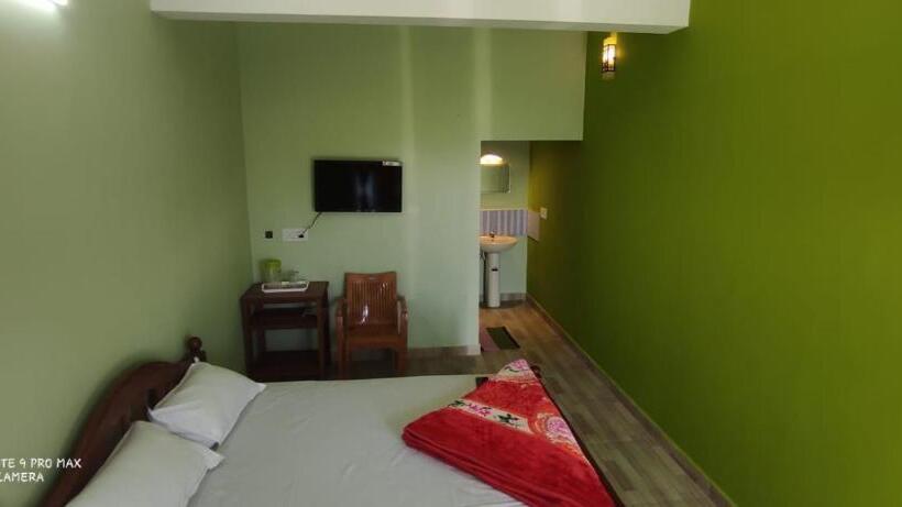 Bed and Breakfast Kumaran Homestay