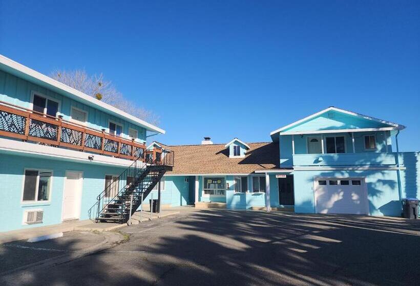 酒店 Lake Front Resort