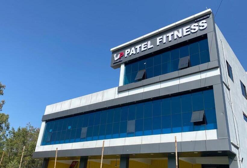 ホテル Oyo Patel