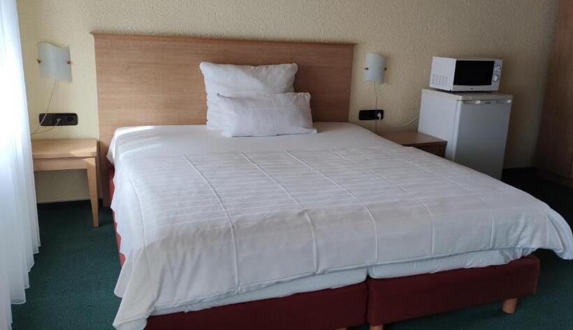 ホテル St. Paulushof