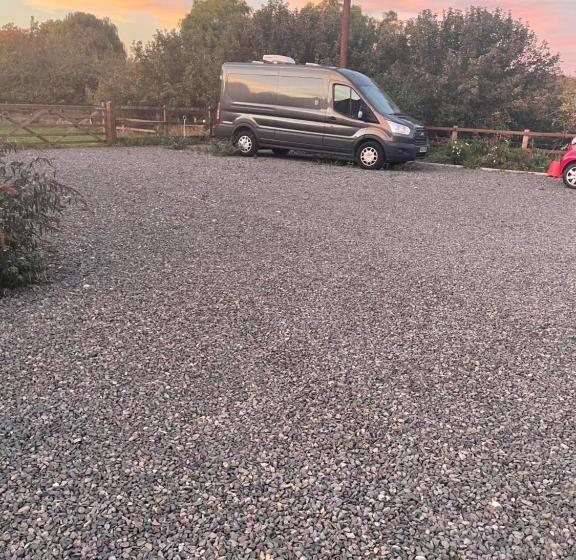 פנסיון Apple Barn Guest House