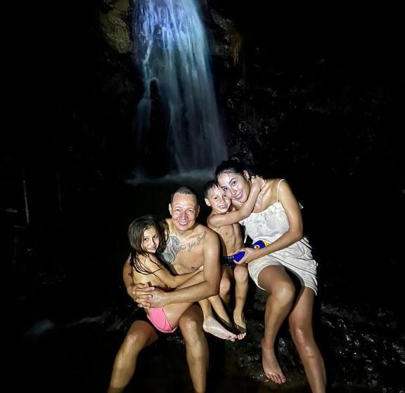 پانسیون Hostal Bahía Solano Herping