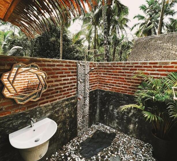 استراحتگاه Coco Camping Koh Kood