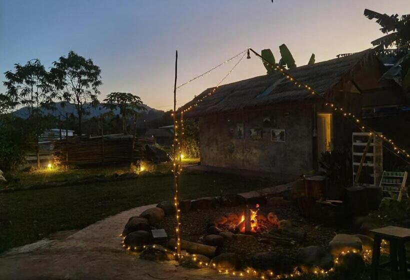 Курорт Panakluea Cottage & Crafts   พนาเกลือ