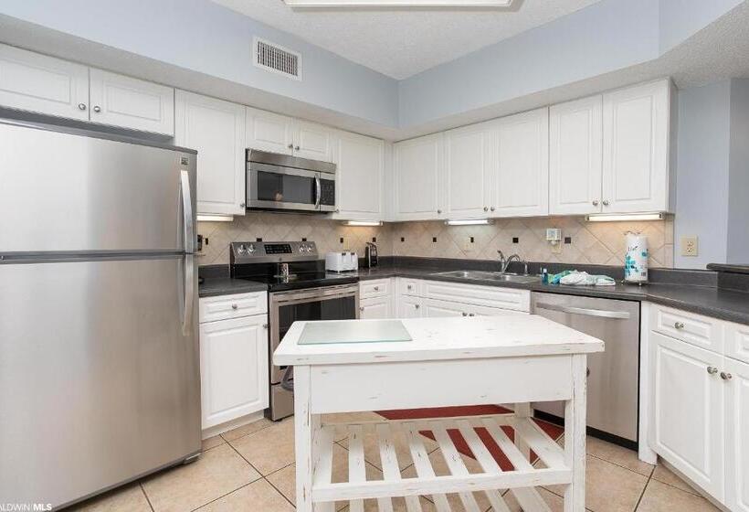 Windward Pointe   404   Amazing Views Huge Balcony 3 Bed