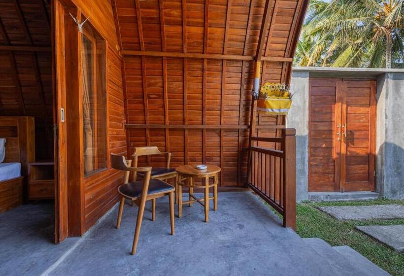 Общежитие Kubu Selat Villa And Glamping