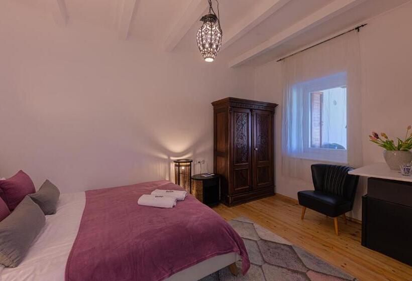 Bed and Breakfast Butik Design Nádas