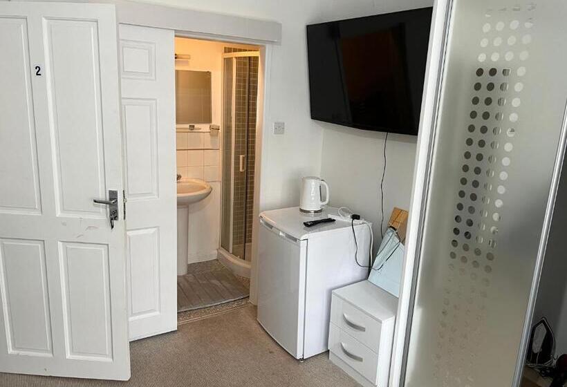 فنادق الكبسولة Alder En Suite Self Catering With Private Shower 3