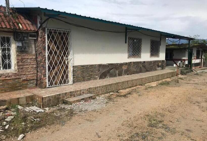 هتل Jardin Botanico Bellavista