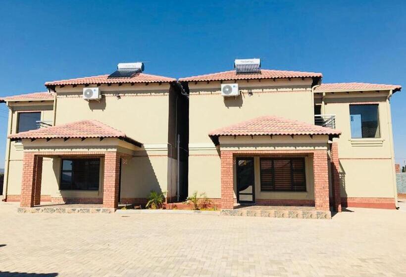 Отель Mohlaletse Guest House