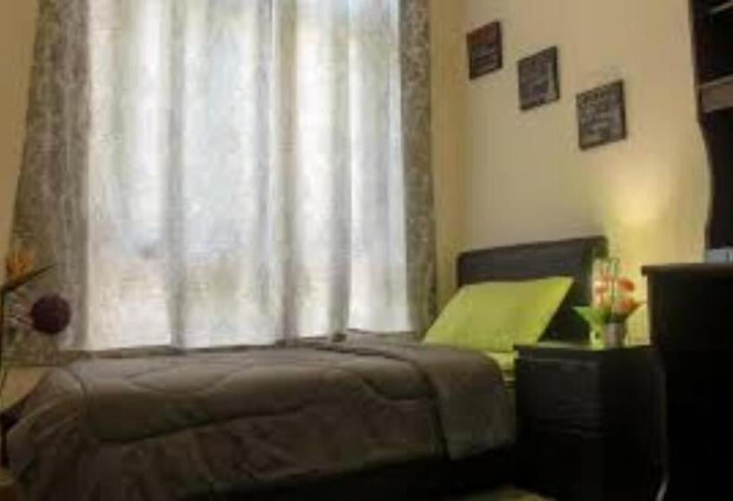 فندق Worker S Apartman Munkásszálló