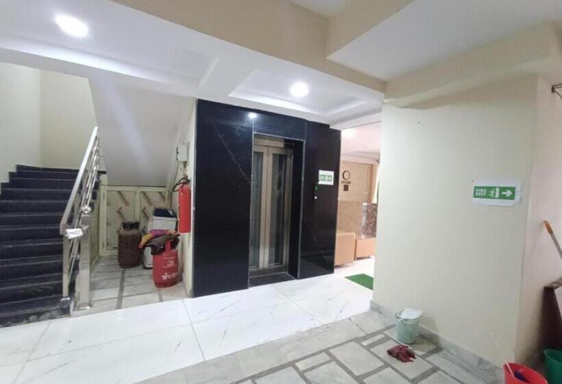 Oyo Hotel Nekiram