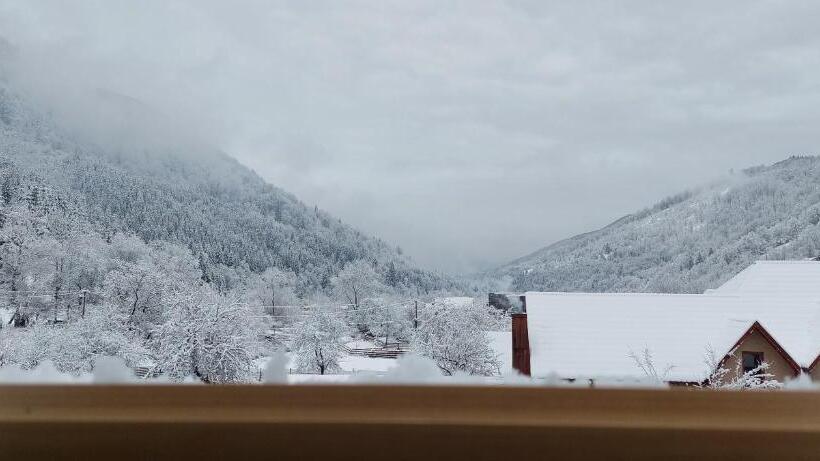 ペンション садиба квітка карпат