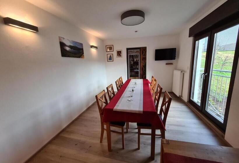 ペンション Ferienhaus Winzerauszeit