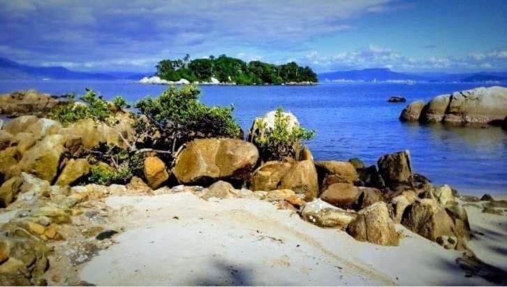 پانسیون Oasis