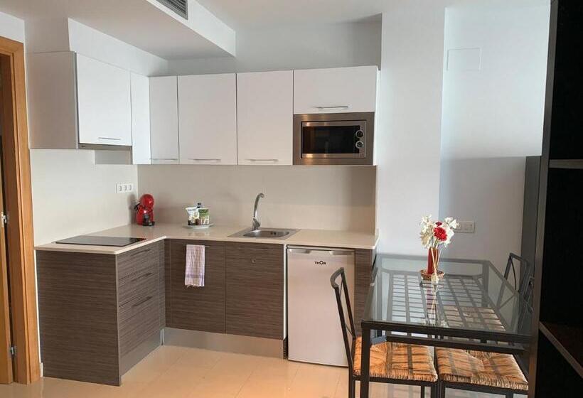 پانسیون Room In Lodge   Beautiful And Cozy Loft In The Center, Maryha Loft