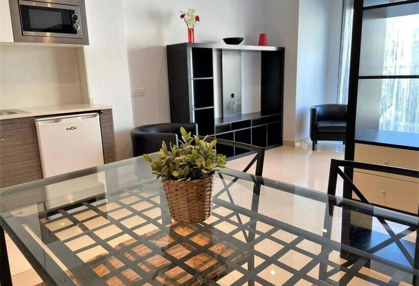 پانسیون Room In Lodge   Beautiful And Cozy Loft In The Center, Maryha Loft