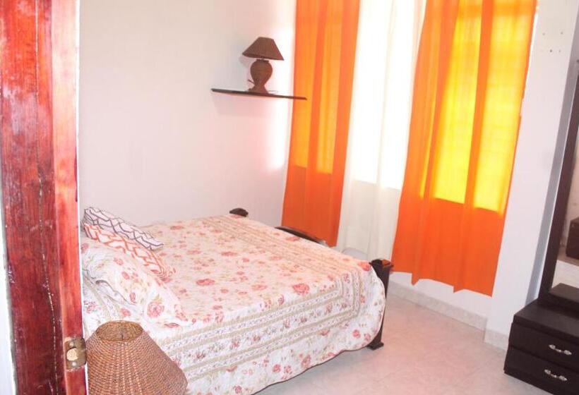 هاستل Alojamientos Turísticos Shalain