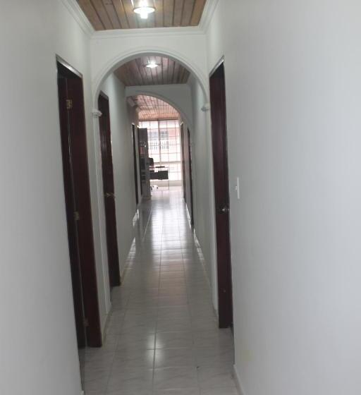 هاستل Alojamientos Turísticos Shalain