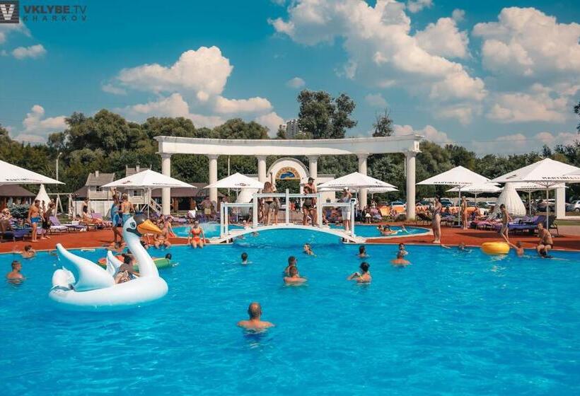 הוסטל Arkada Hotel Kharkiv