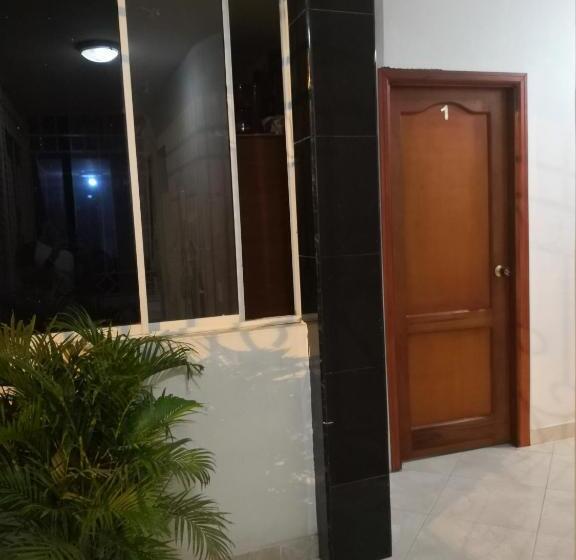 هتل Hospedaje El Parque