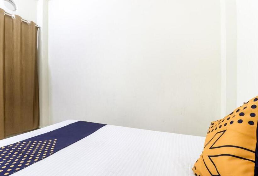 ホテル Spot On 40073 Yash Homestay