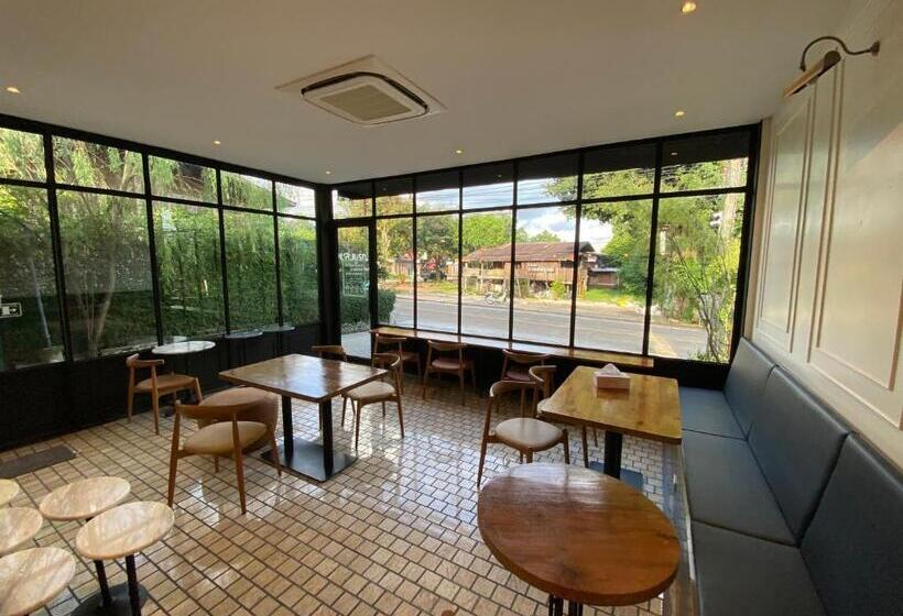 モーテル บ้านสวนสมบูรณ์