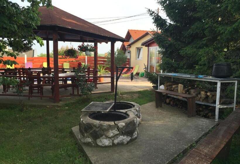 פנסיון Sárvári Vendégház Pécs,hosszúhetény