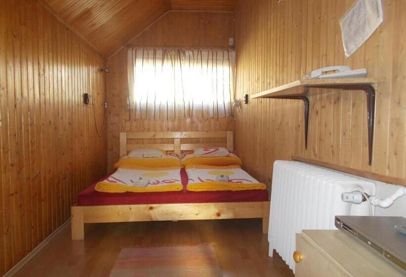פנסיון Sárvári Vendégház Pécs,hosszúhetény