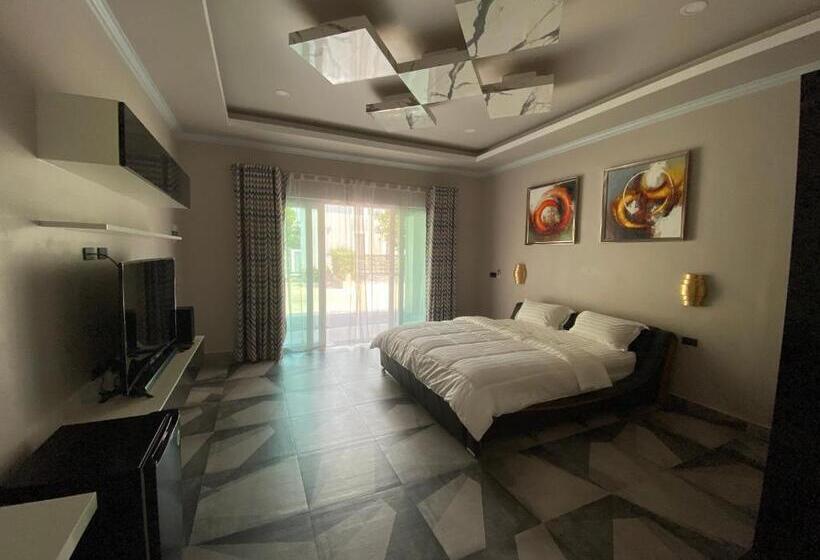 פנסיון Sutalawadee Resort