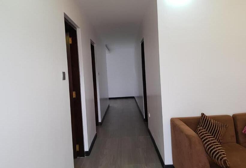 بنسيون Tagaytay Guest House