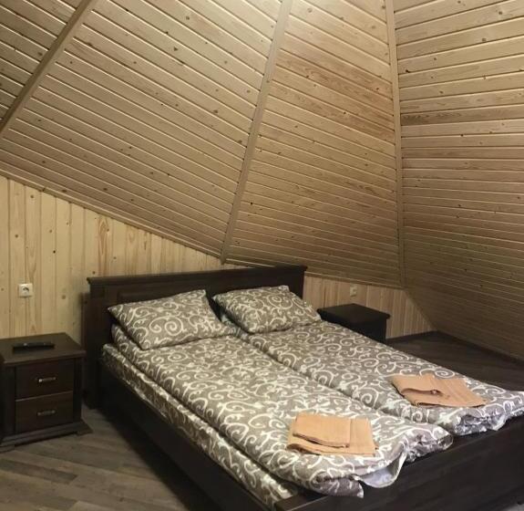 リゾートホテル чорна вода