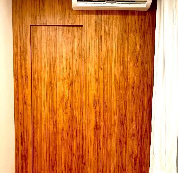 هاستل Gadhega S