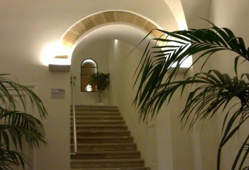 تختخواب و صبحانه Dimora Di Charme Cassaro 168