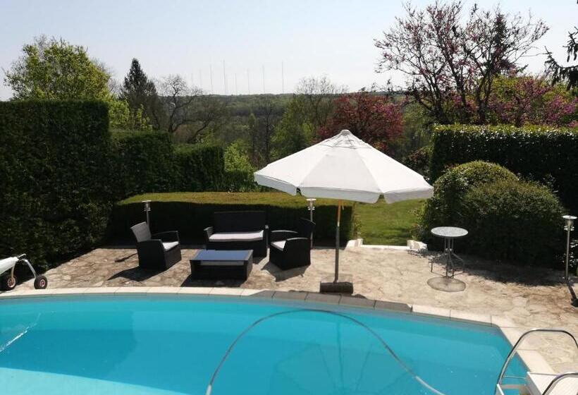 住宿加早餐  La Fargette