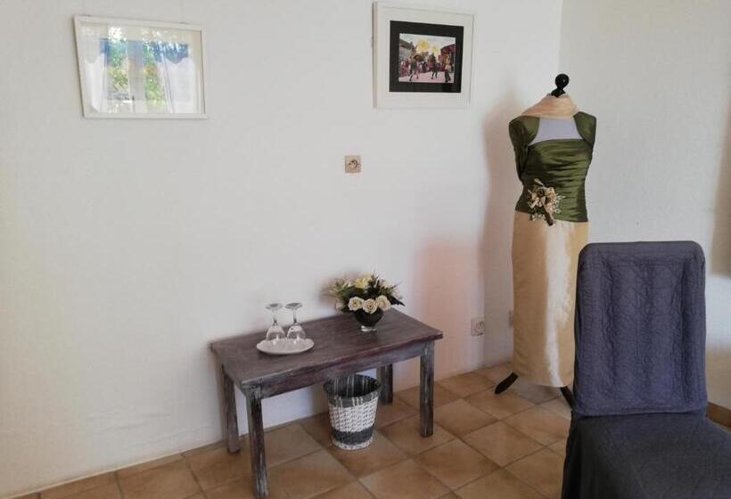 ベッドアンドブレックファースト La Fargette