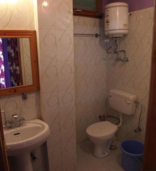 مبيت وإفطار Malis Apple Lodge