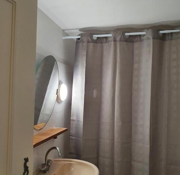 ホテル Auberge De La Tour  Appartements
