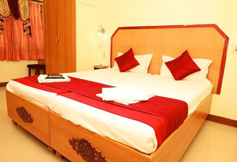 فندق Kg Grand Inn
