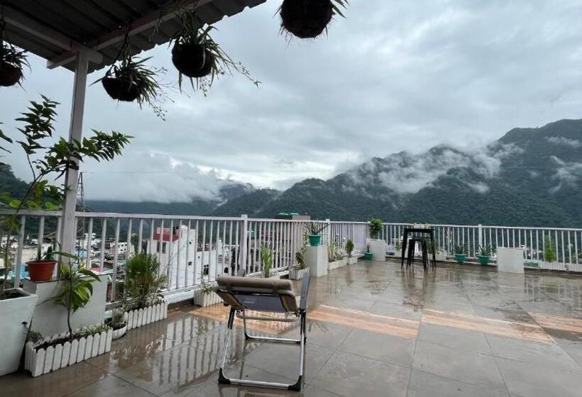 Ix Hostel