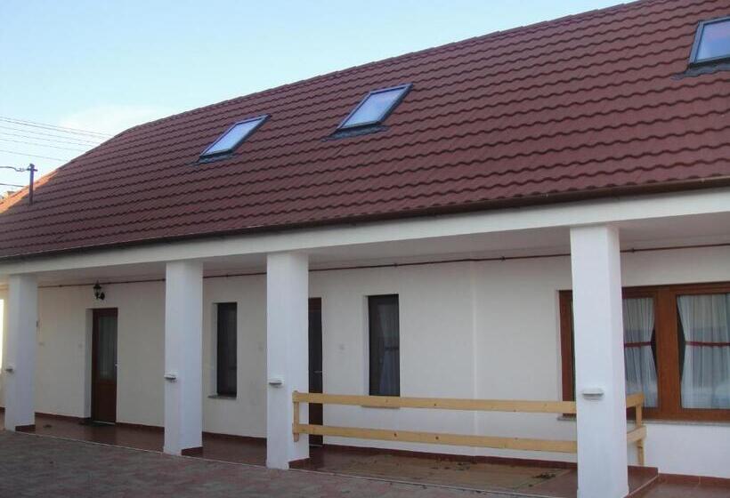Paks Panzió