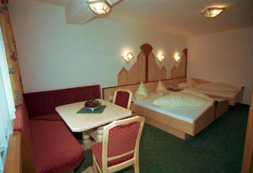 پانسیون Garni Binta