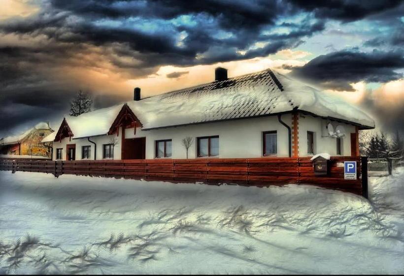 ペンション Hanság Vendégház