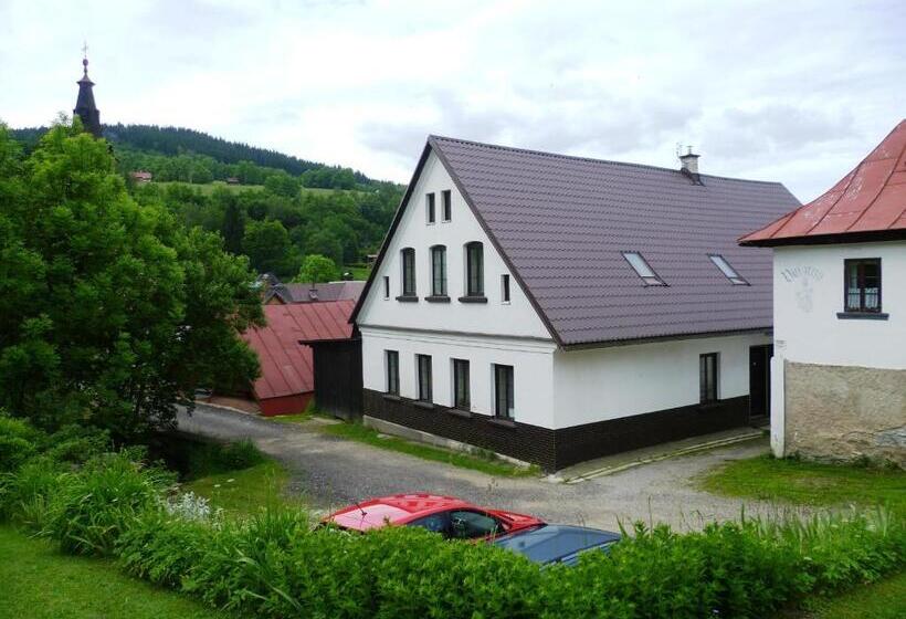 پانسیون Penzion Pod Studenovem