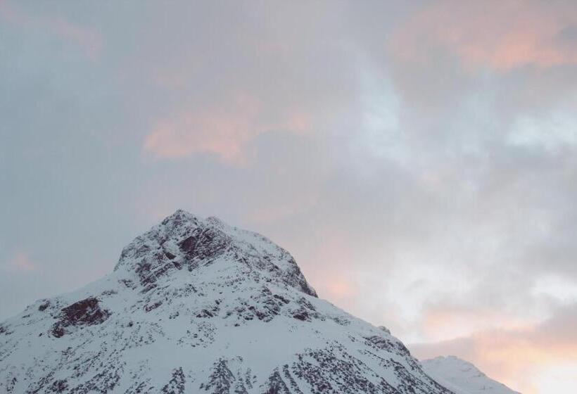 پانسیون Sandbur Das Walserhaus