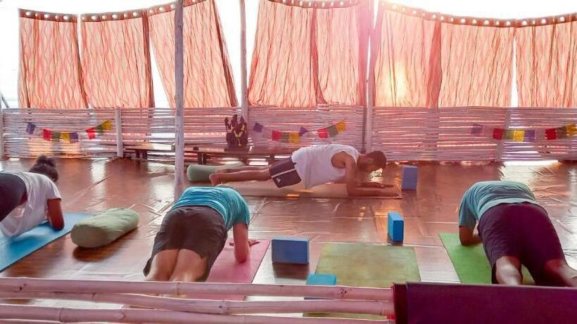 리조트 Drishti Yoga International