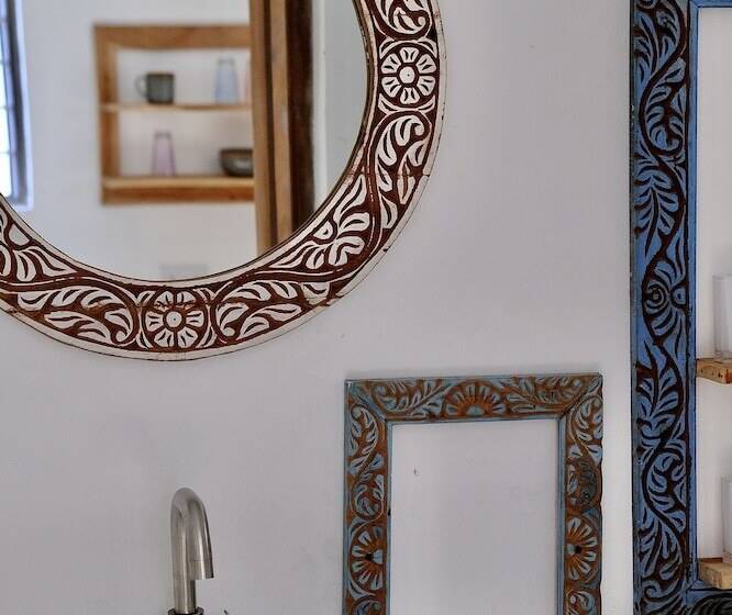 مبيت وإفطار Antares Villa