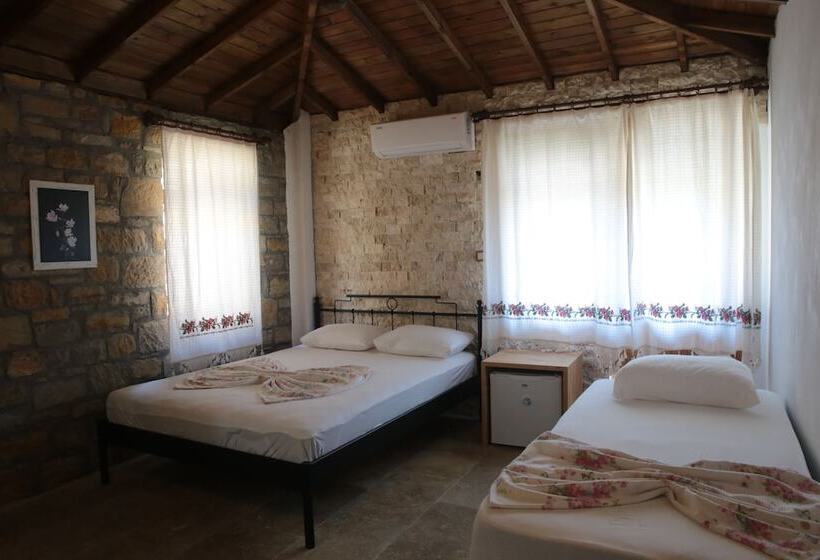 تختخواب و صبحانه Theia Boutique