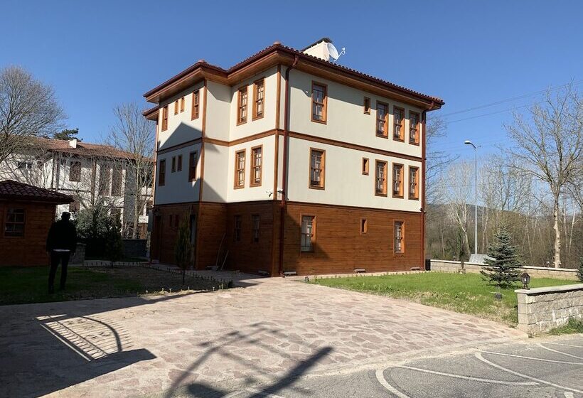 مبيت وإفطار Utku Konağı